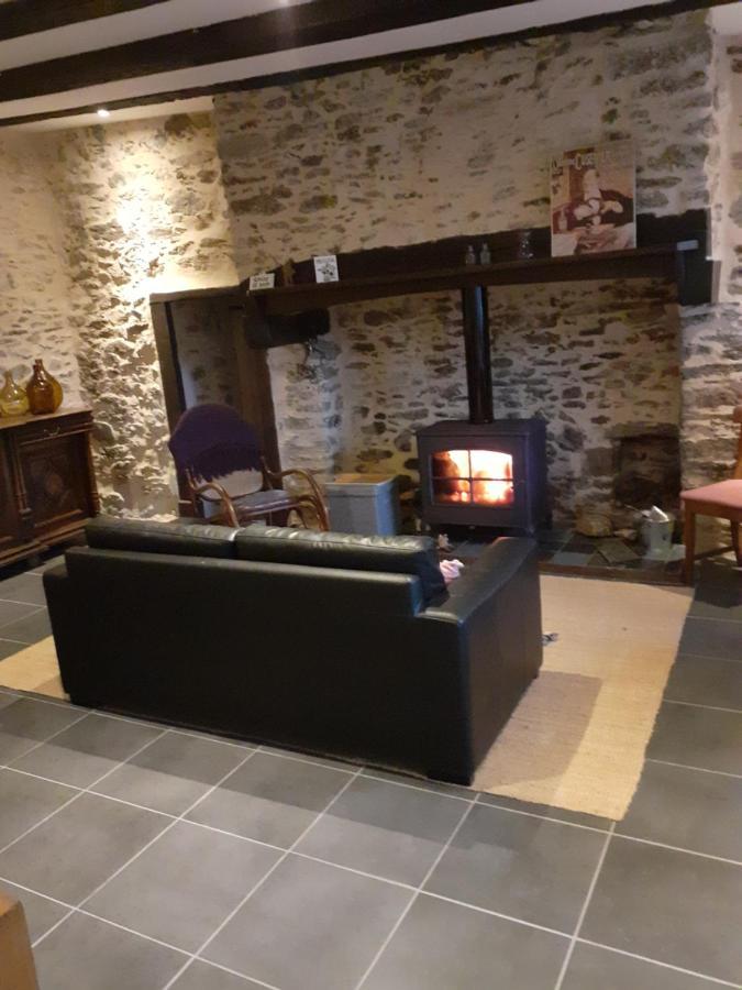 Chambre Dhotes B&B Le Figuier Benayes Exteriör bild