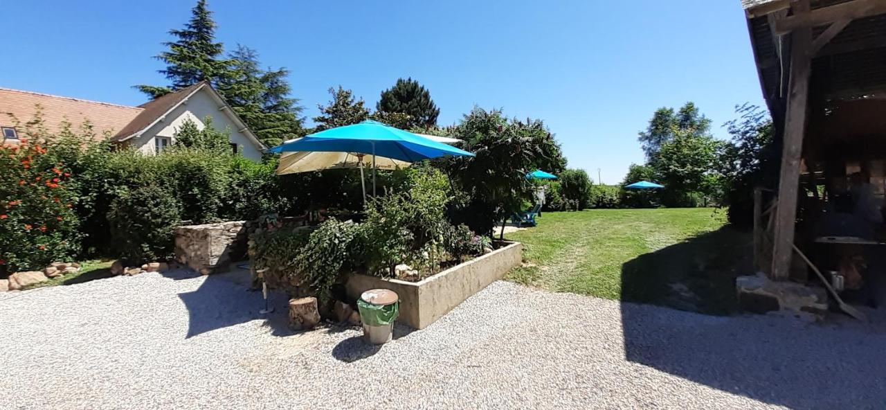 Chambre Dhotes B&B Le Figuier Benayes Exteriör bild