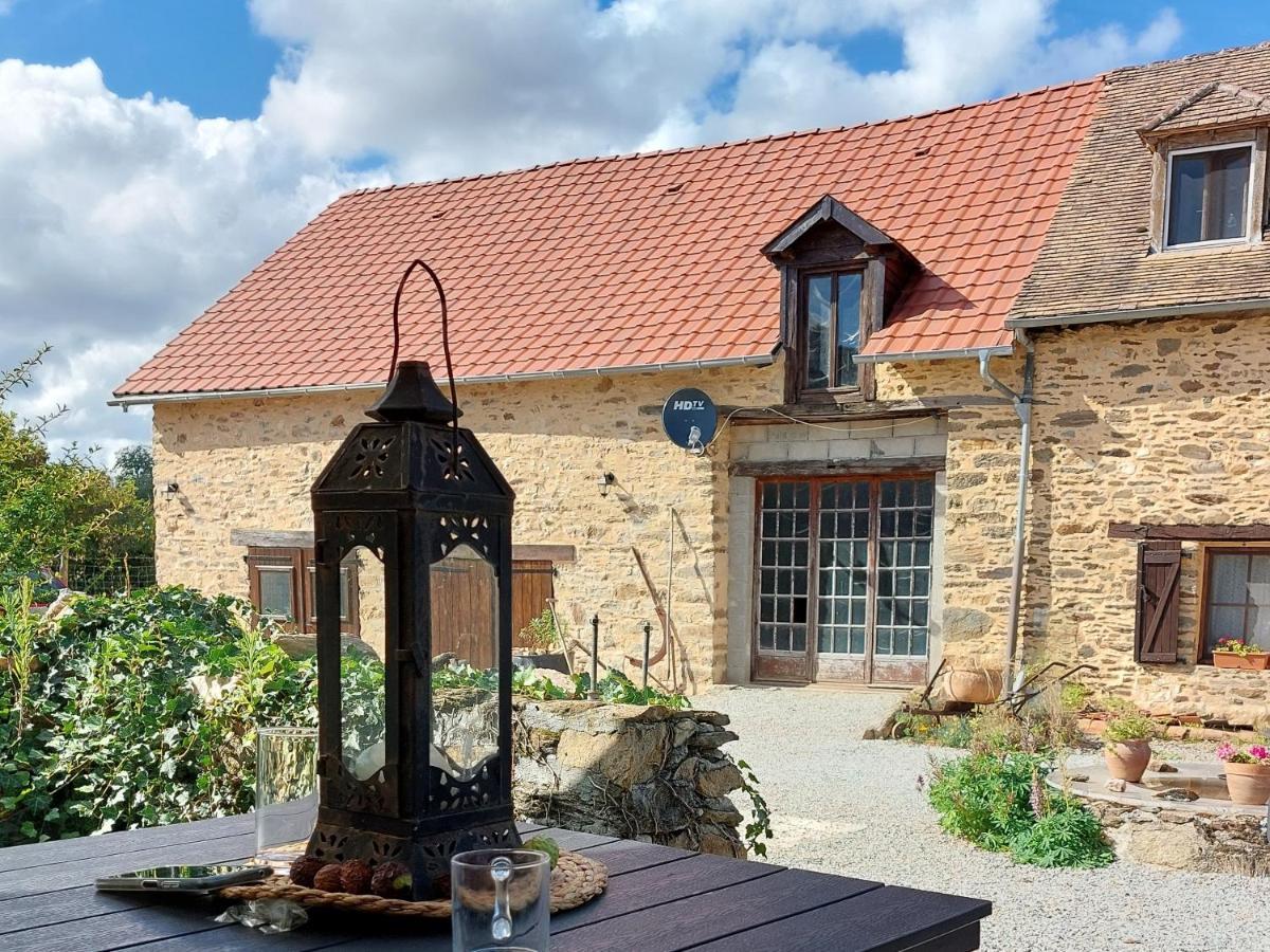 Chambre Dhotes B&B Le Figuier Benayes Exteriör bild